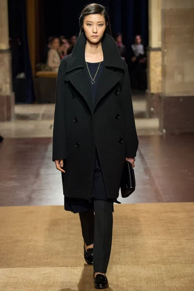 Look 3
